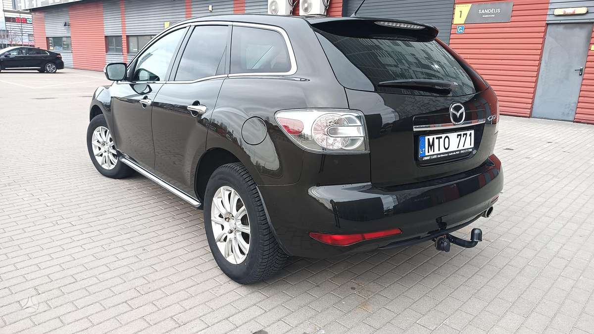 Mazda CX-7, 2.2 l., off-road / crossover