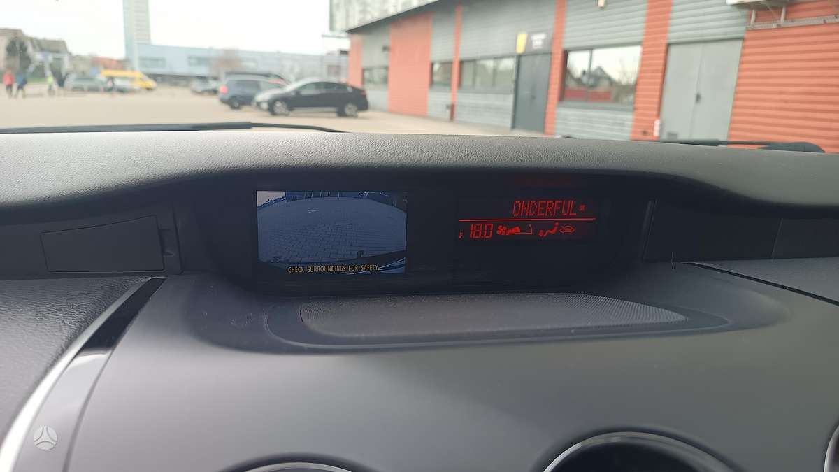 Mazda CX-7, 2.2 l., off-road / crossover