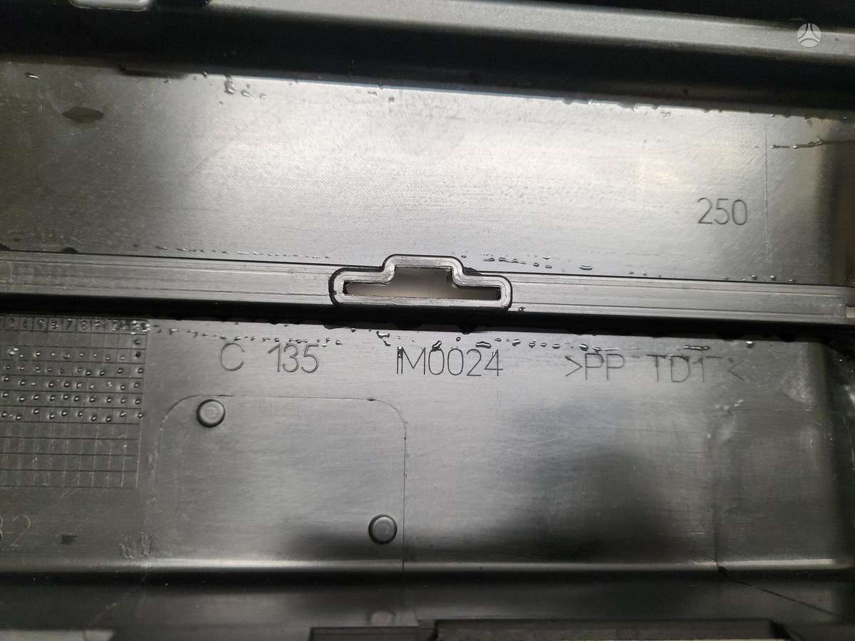 Fiat 500X, 735686032, front grill