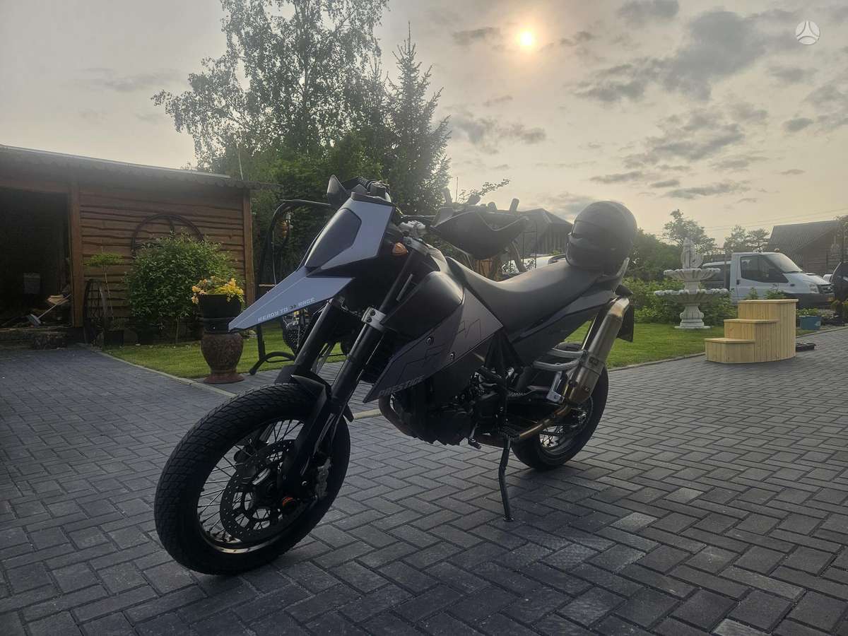 KTM SMC 690cc, supermoto