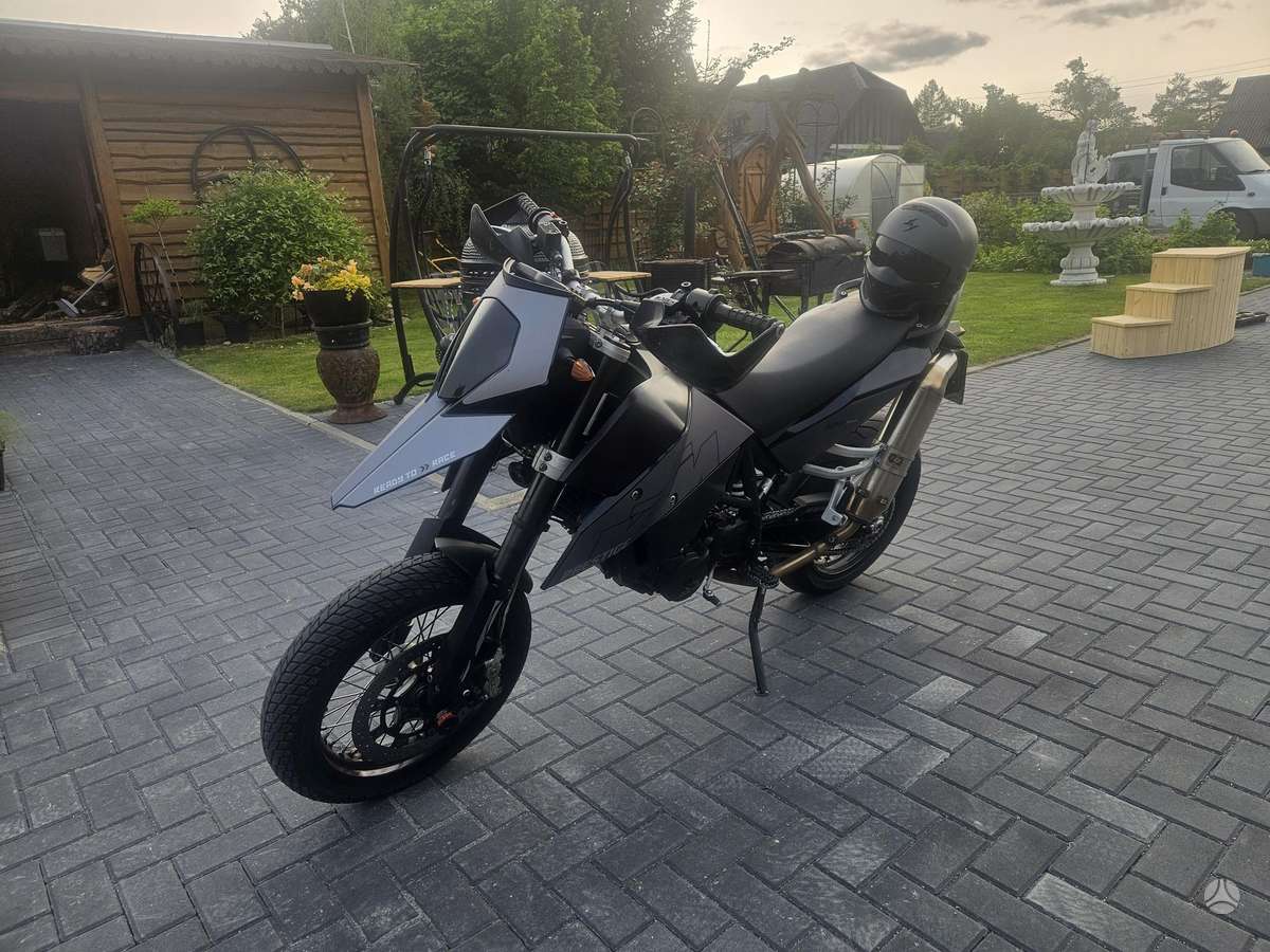 KTM SMC 690cc, supermoto