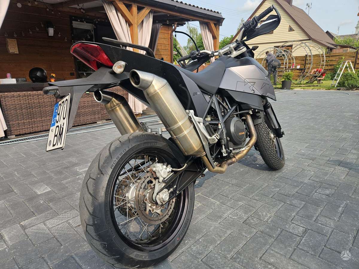 KTM SMC 690cc, supermoto