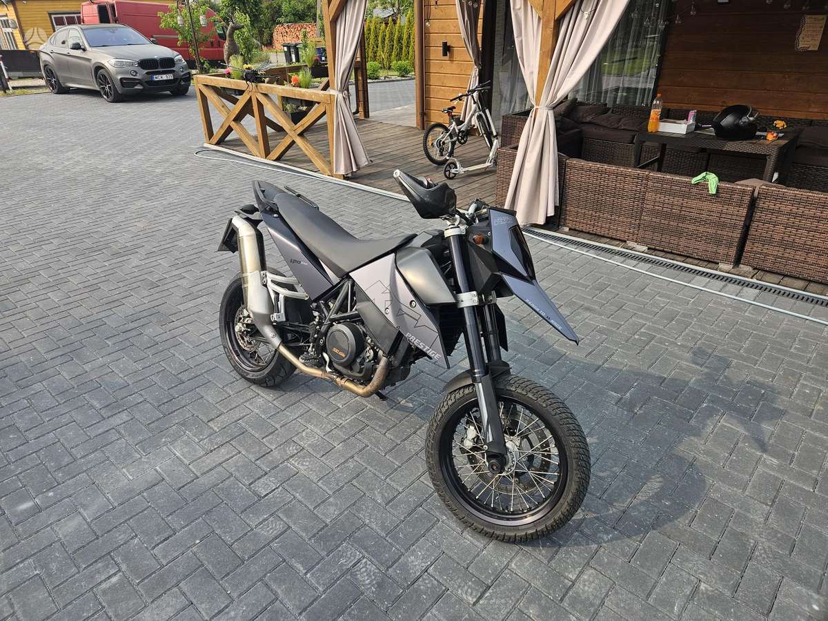 KTM SMC 690cc, supermoto