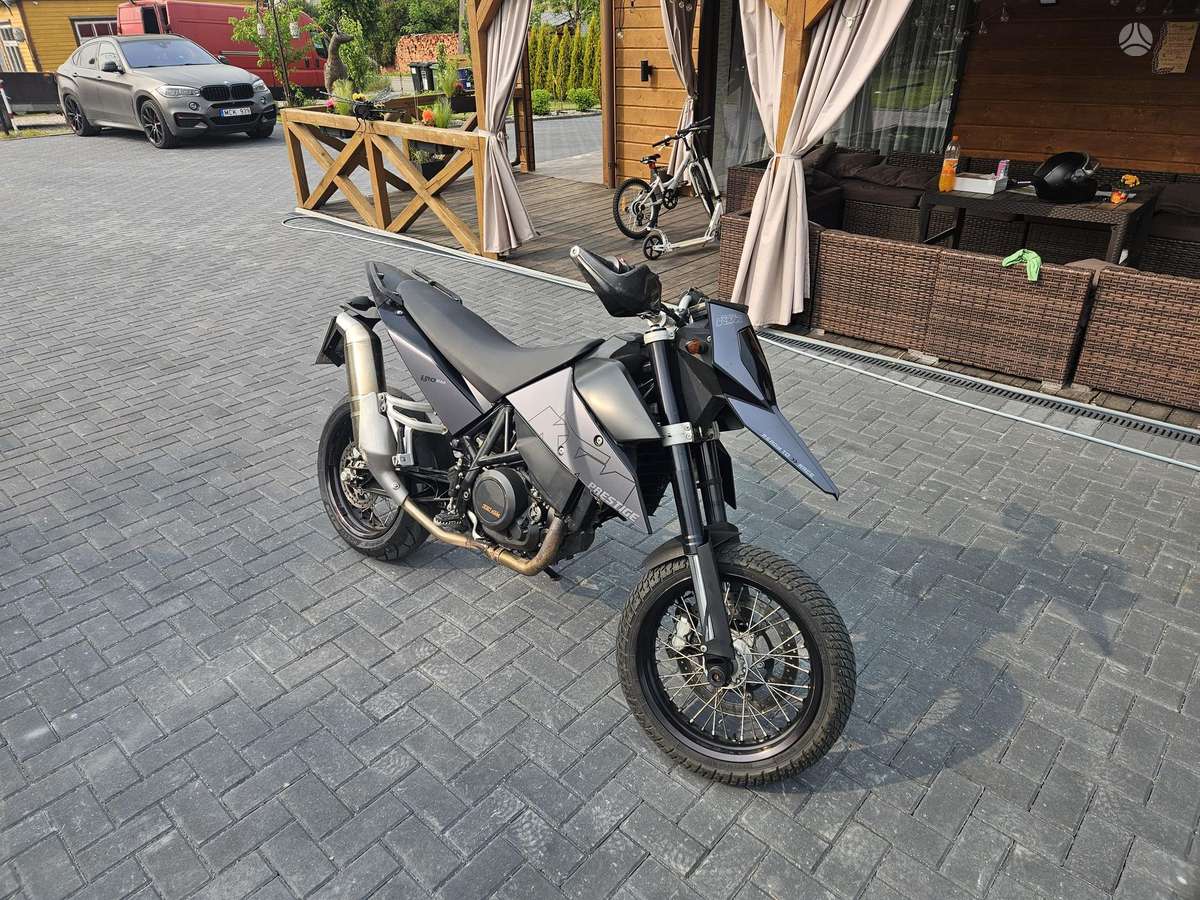 KTM SMC 690cc, supermoto