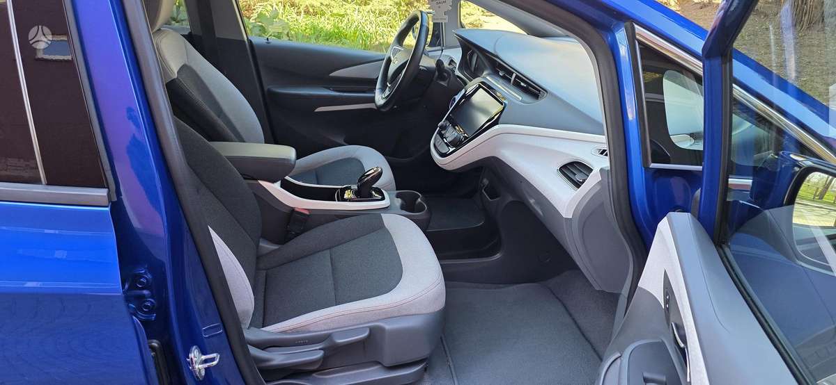 Chevrolet Bolt, 65 кВт·ч, Минивэн