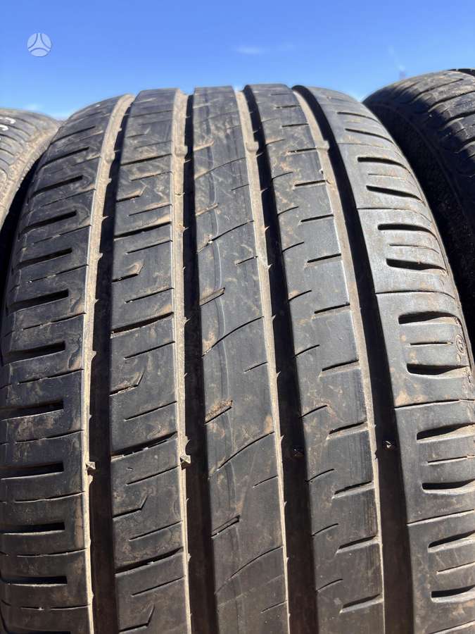 Barum Bravuris 3HM, summer 235/45 R18