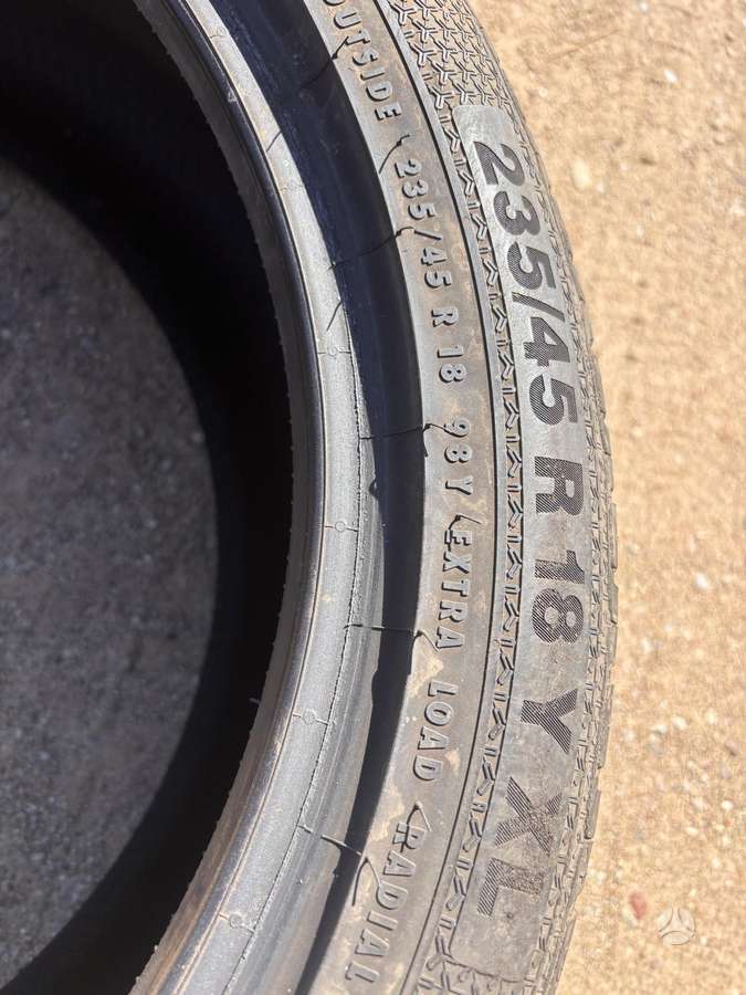 Barum Bravuris 3HM, summer 235/45 R18