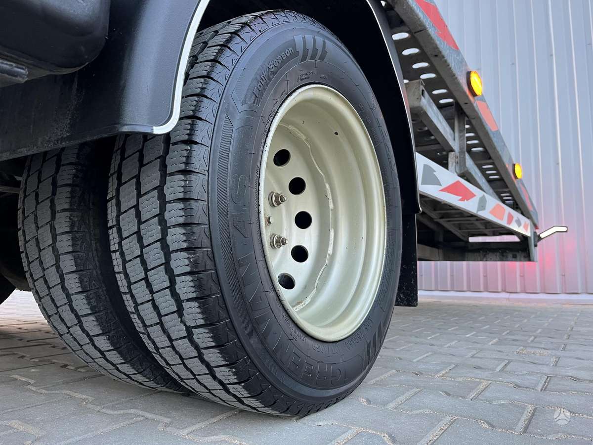 Ford Transit, auto transporters