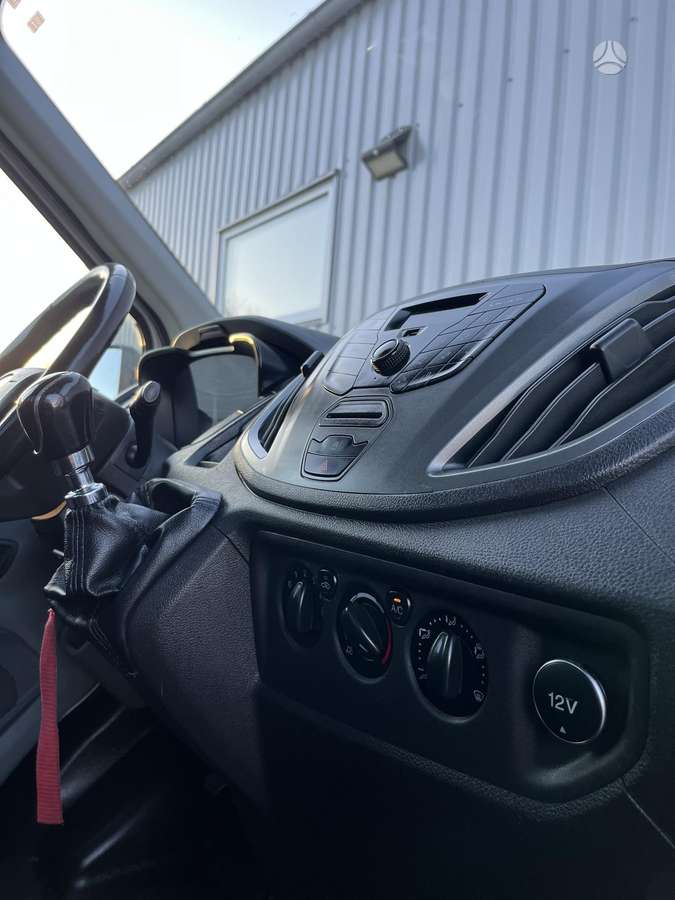 Ford Transit, auto transporters