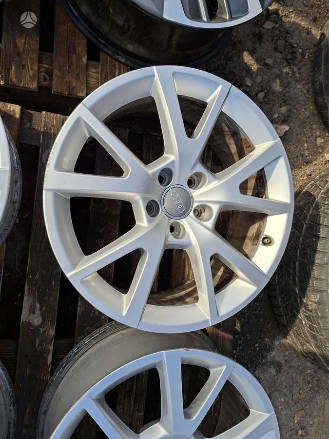 Audi ET37, light alloy, R18