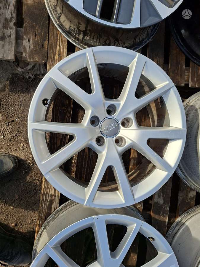 Audi ET37, light alloy, R18