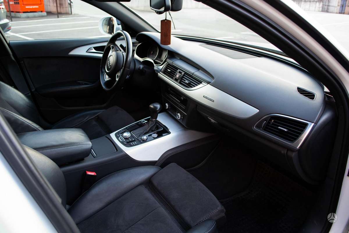 Audi A6, 3.0 l., universalas