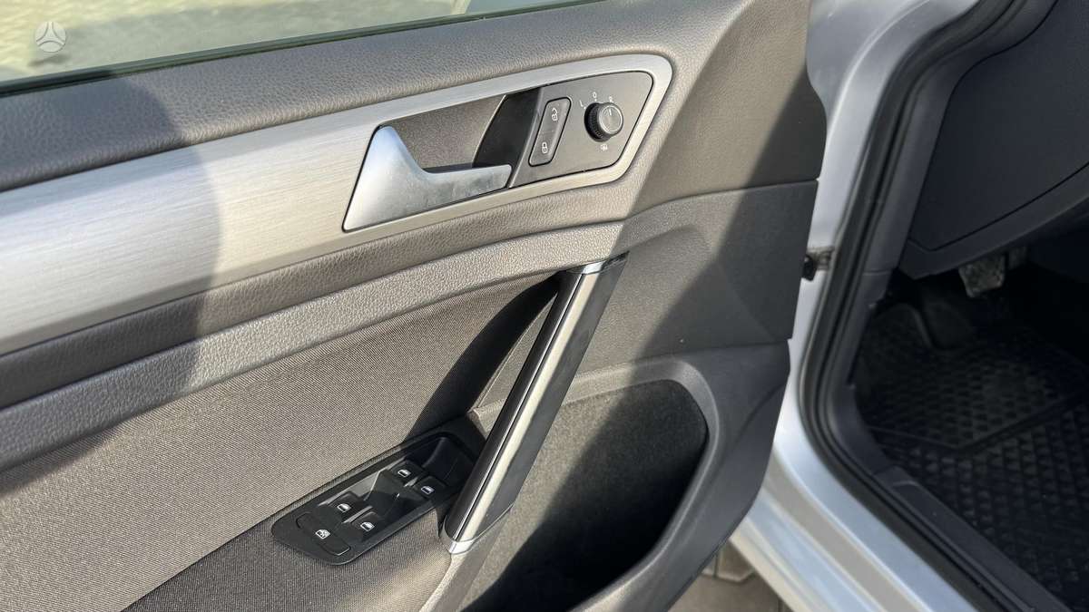 Volkswagen Golf, 1.4 l., Универсал