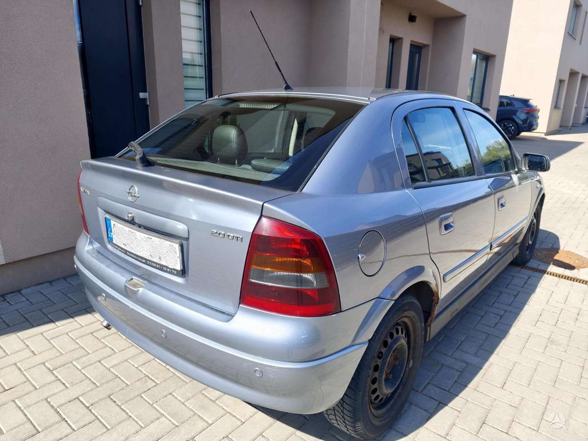 Opel Astra, 2.0 l., hatchback