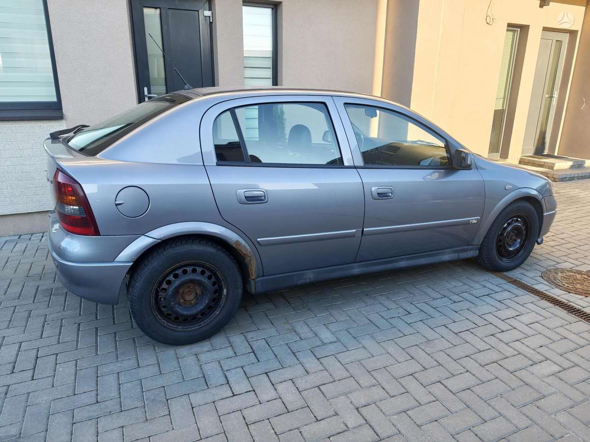 Opel Astra, 2.0 l., hatchback