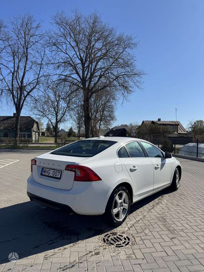 Volvo S60, 2.4 l., Седан