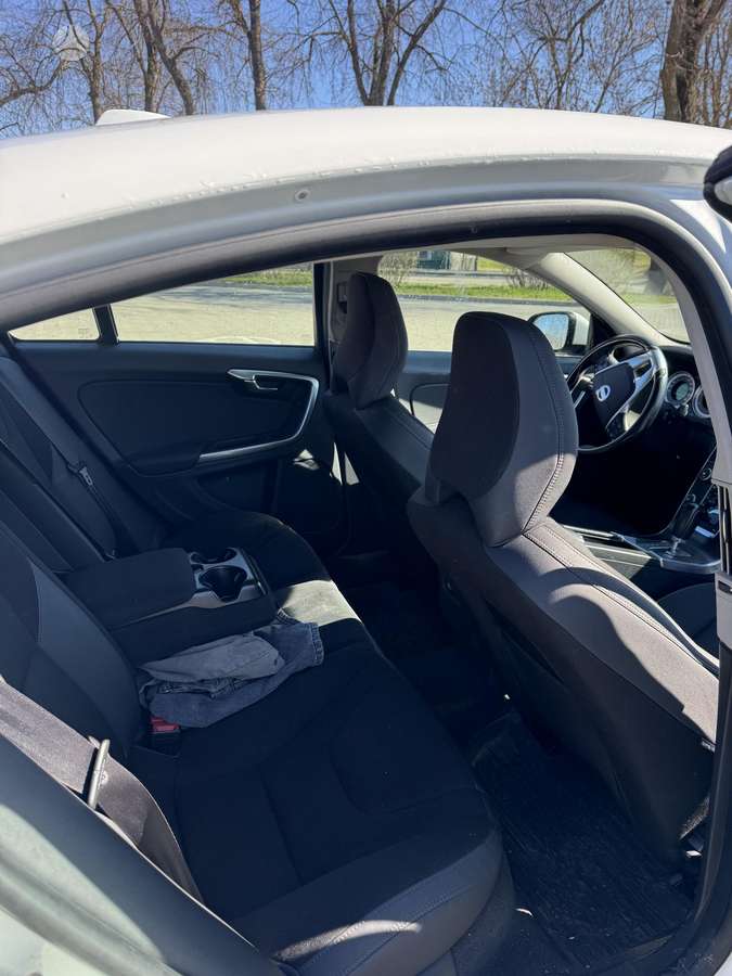 Volvo S60, 2.4 l., Седан