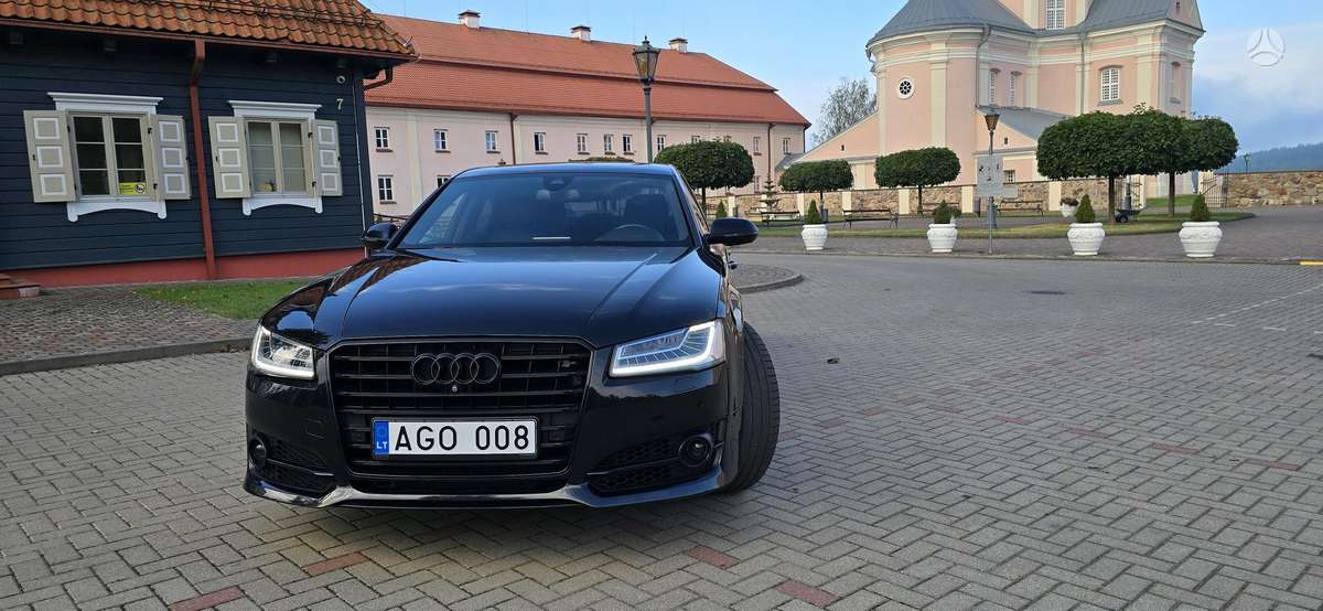 Audi A8, 3.0 l., Седан