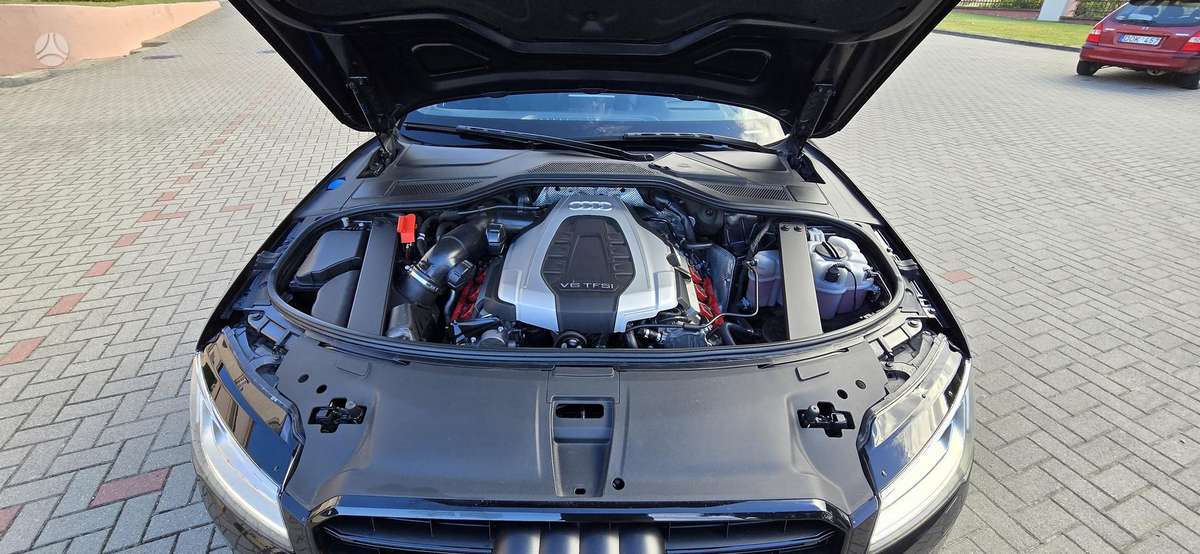 Audi A8, 3.0 l., Седан