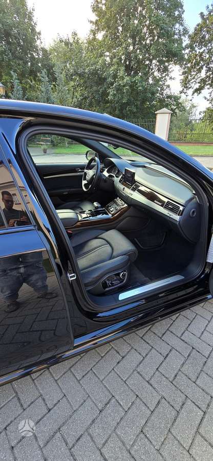 Audi A8, 3.0 l., Седан