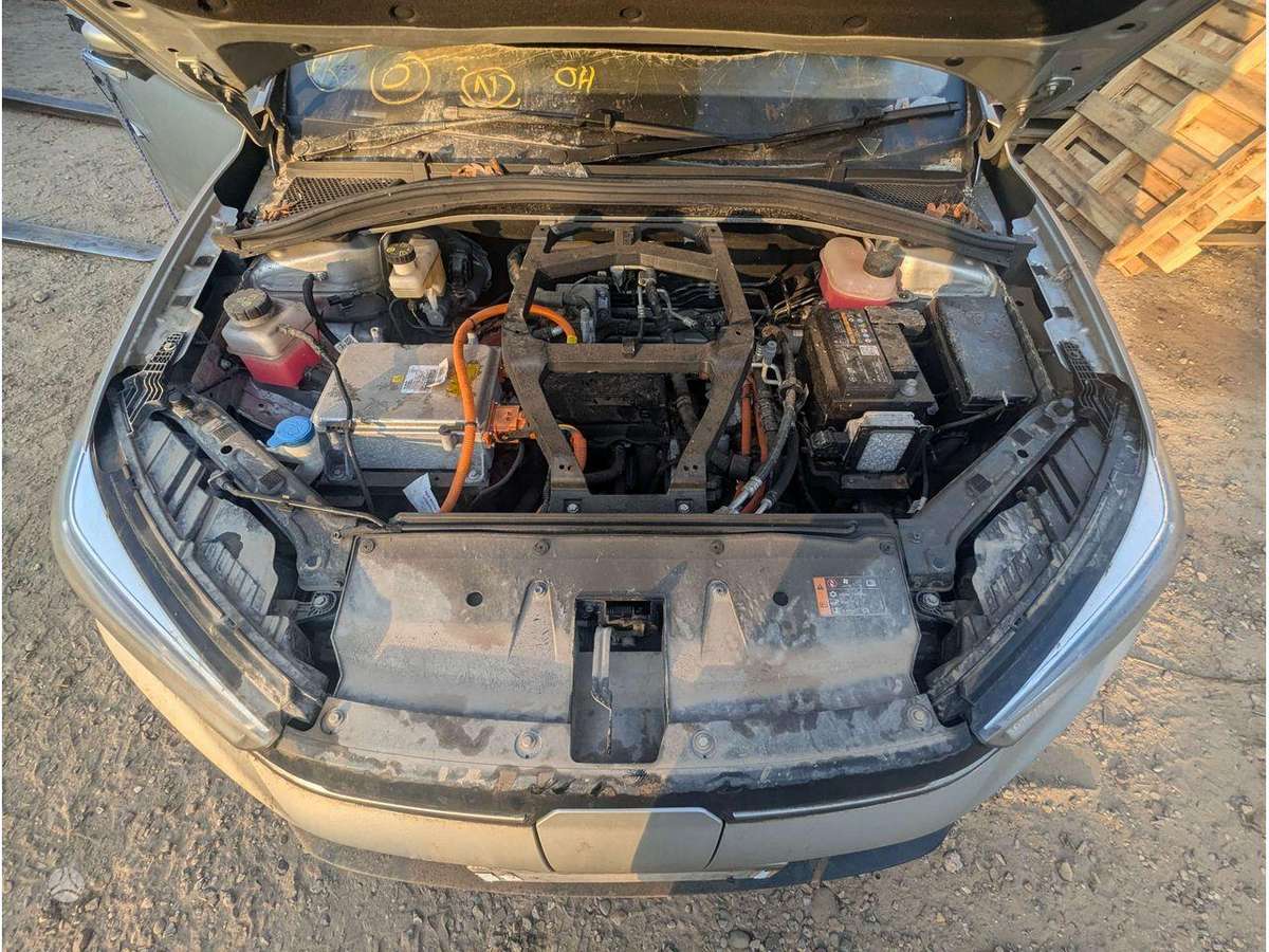 MG MG5 engine