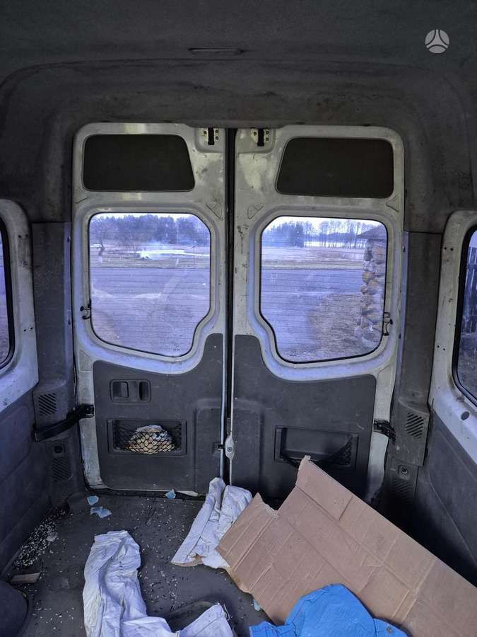 Mercedes-Benz Sprinter, passenger vans