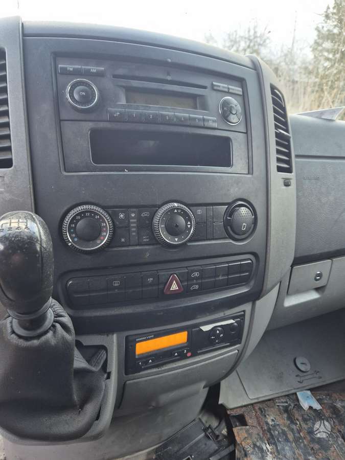 Mercedes-Benz Sprinter, passenger vans
