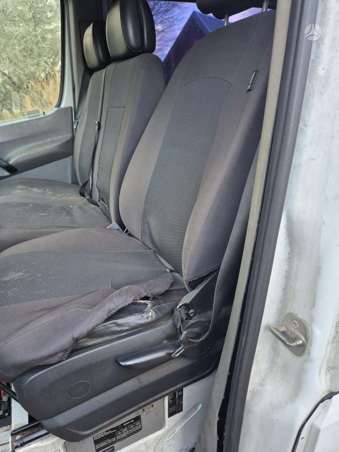 Mercedes-Benz Sprinter, passenger vans