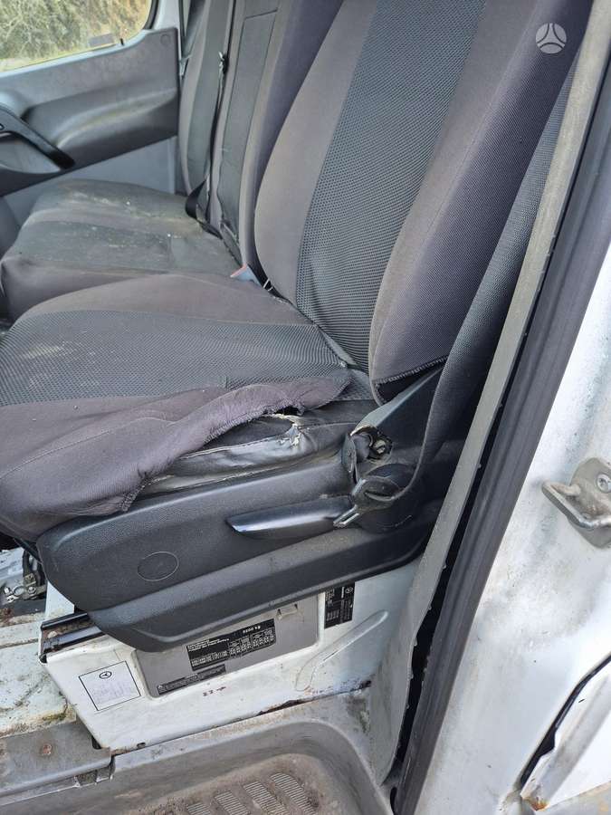 Mercedes-Benz Sprinter, passenger vans