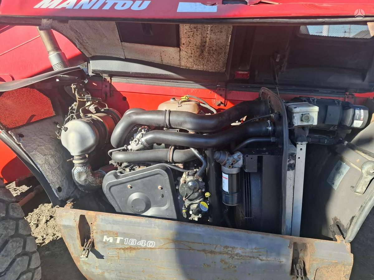 Manitou MT1840, self-propelled loaders
