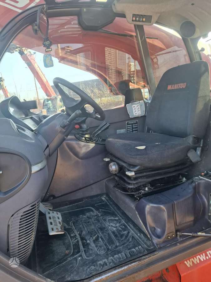 Manitou MT1840, self-propelled loaders