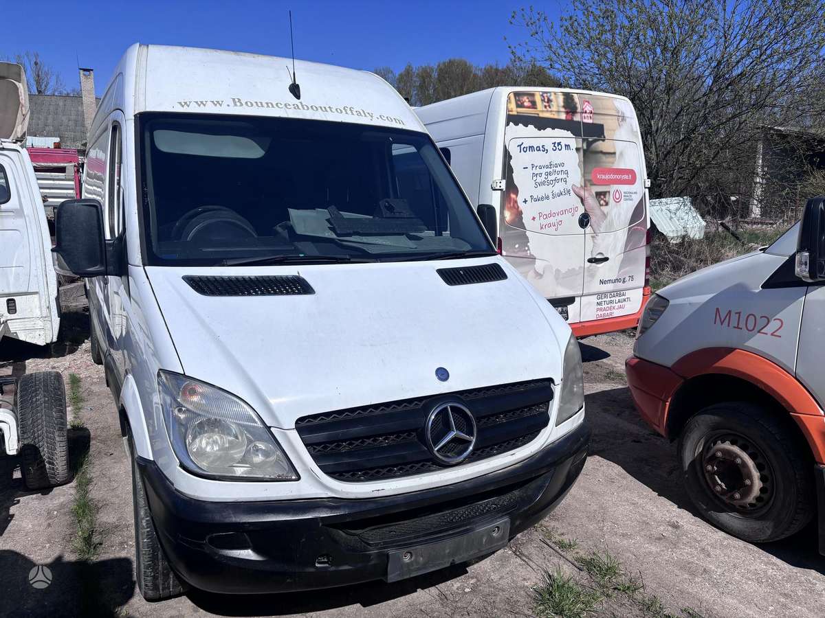 Mercedes-Benz Sprinter, preču