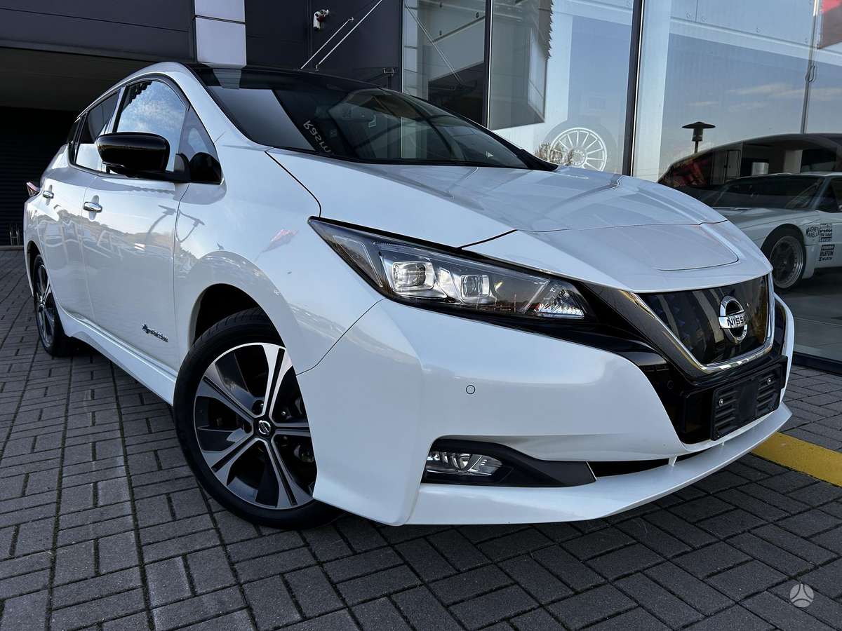 Nissan Leaf, 40 kWh, hatchback