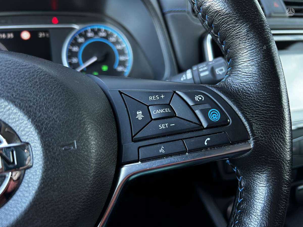 Nissan Leaf, 40 kWh, hatchback