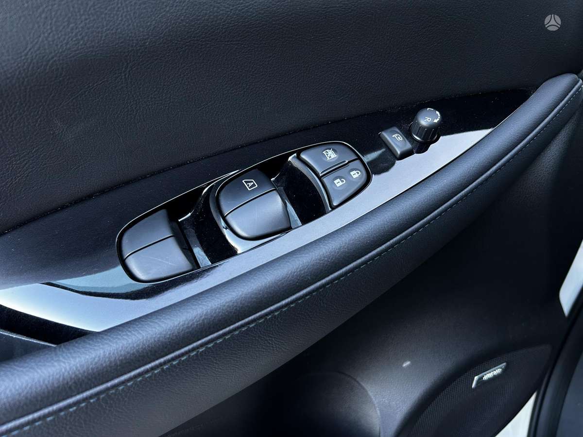 Nissan Leaf, 40 kWh, hatchback