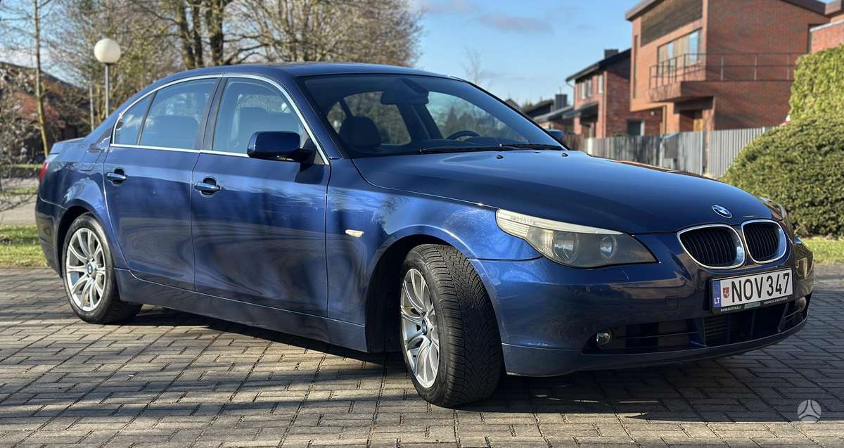 BMW 525, 2.5 l., Седан