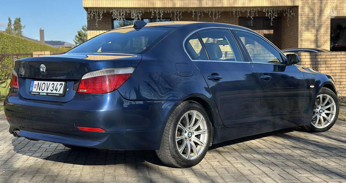BMW 525, 2.5 l., Седан