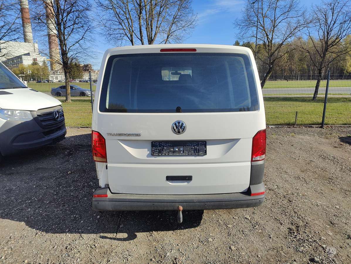 Volkswagen Transporter - 4