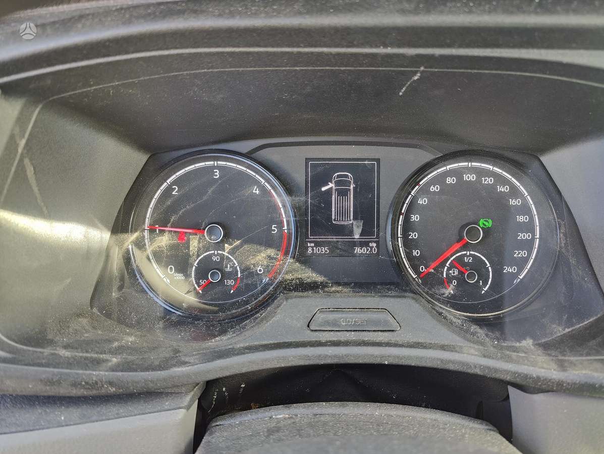 Volkswagen Transporter - 8