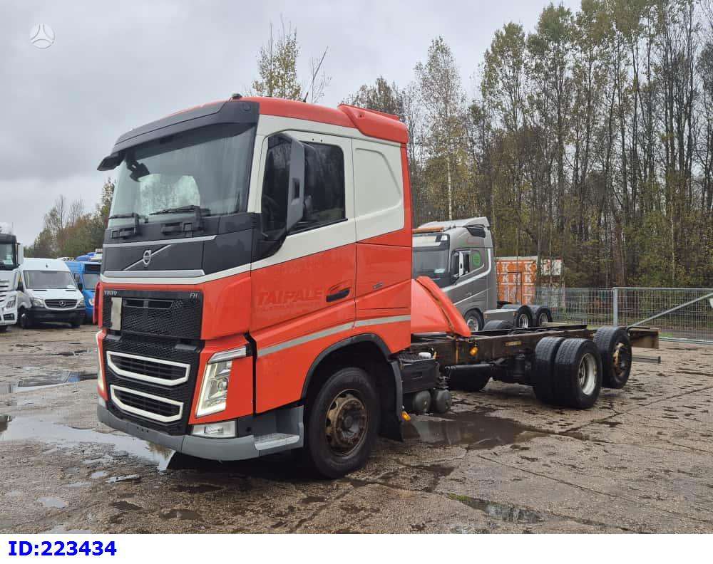 Volvo FH13 500HP 6x2, шасси