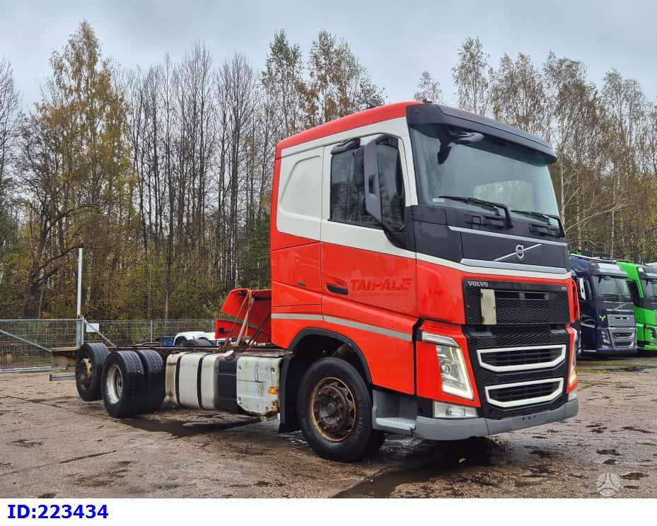 Volvo FH13 500HP 6x2, шасси