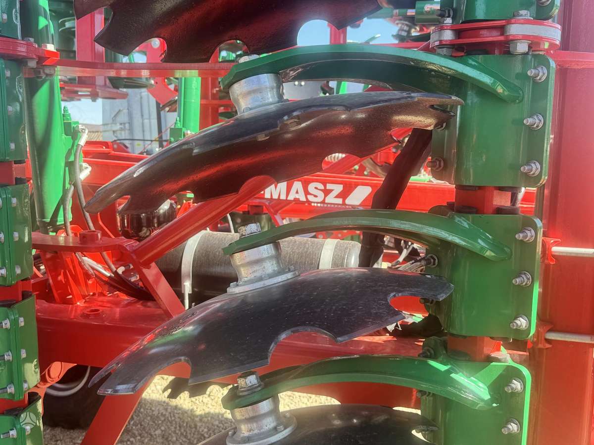 AGRO-MASZ FOX 60, scrapers, scrubbers