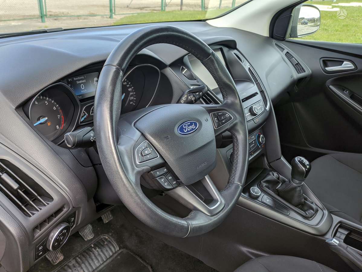 Ford Focus, 1.0 l., hatchback