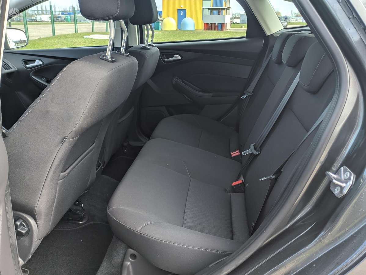 Ford Focus, 1.0 l., hatchback