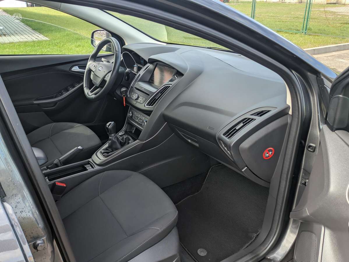 Ford Focus, 1.0 l., hatchback