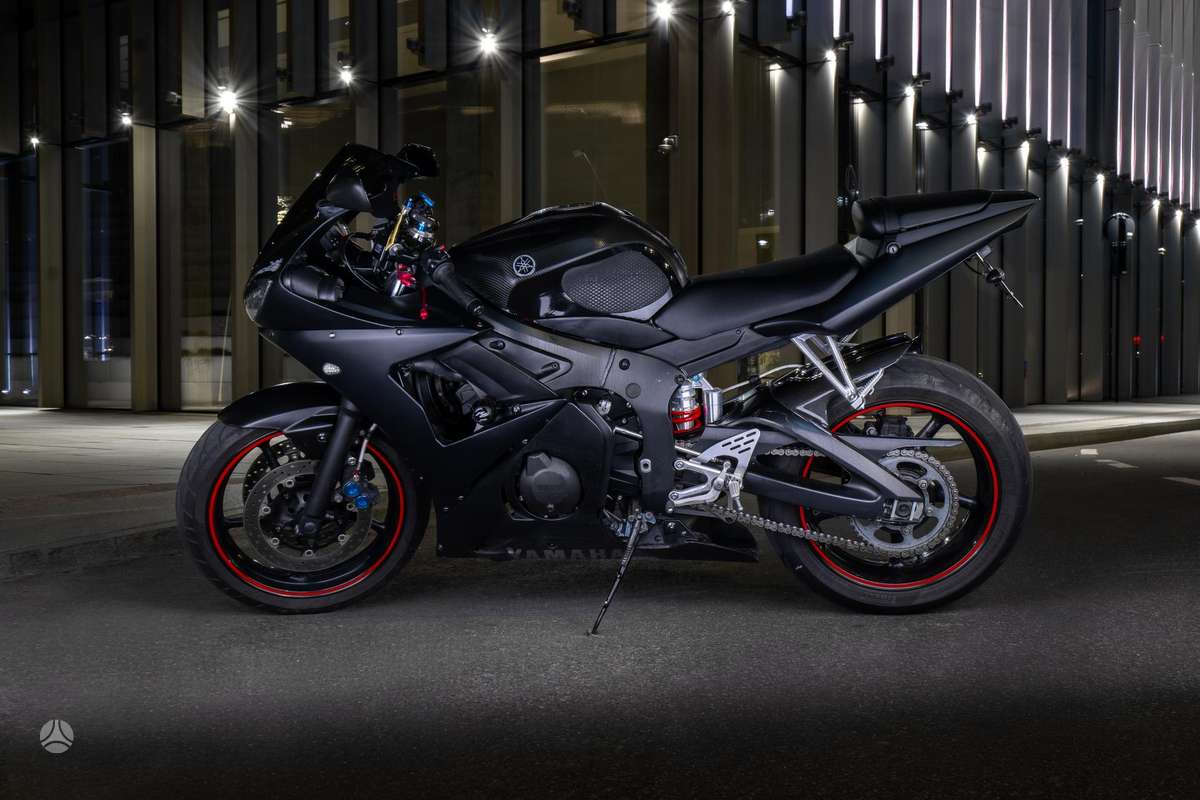 Yamaha R6 599cc, superbikes