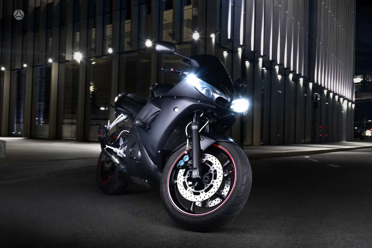 Yamaha R6 599cc, superbikes