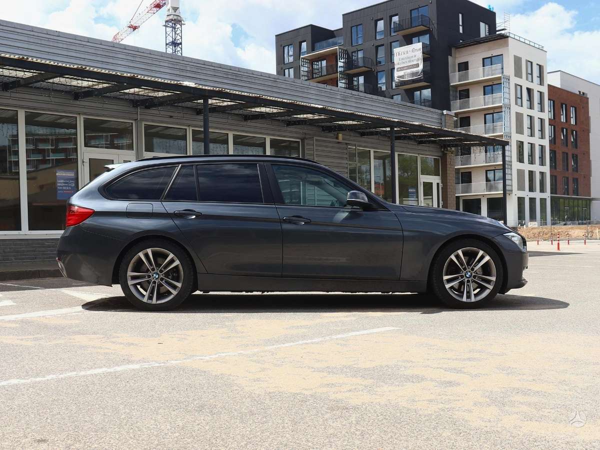 BMW 330, 3.0 l., Универсал