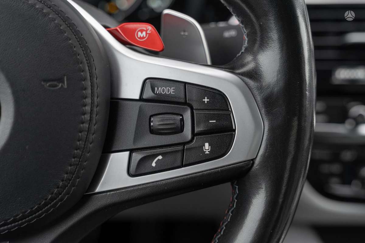 BMW M5, 4.4 l., Седан