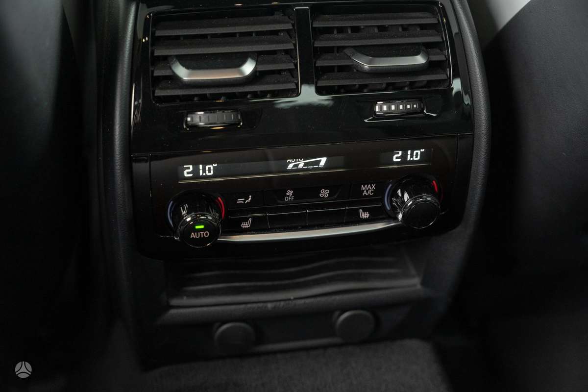 BMW M5, 4.4 l., Седан